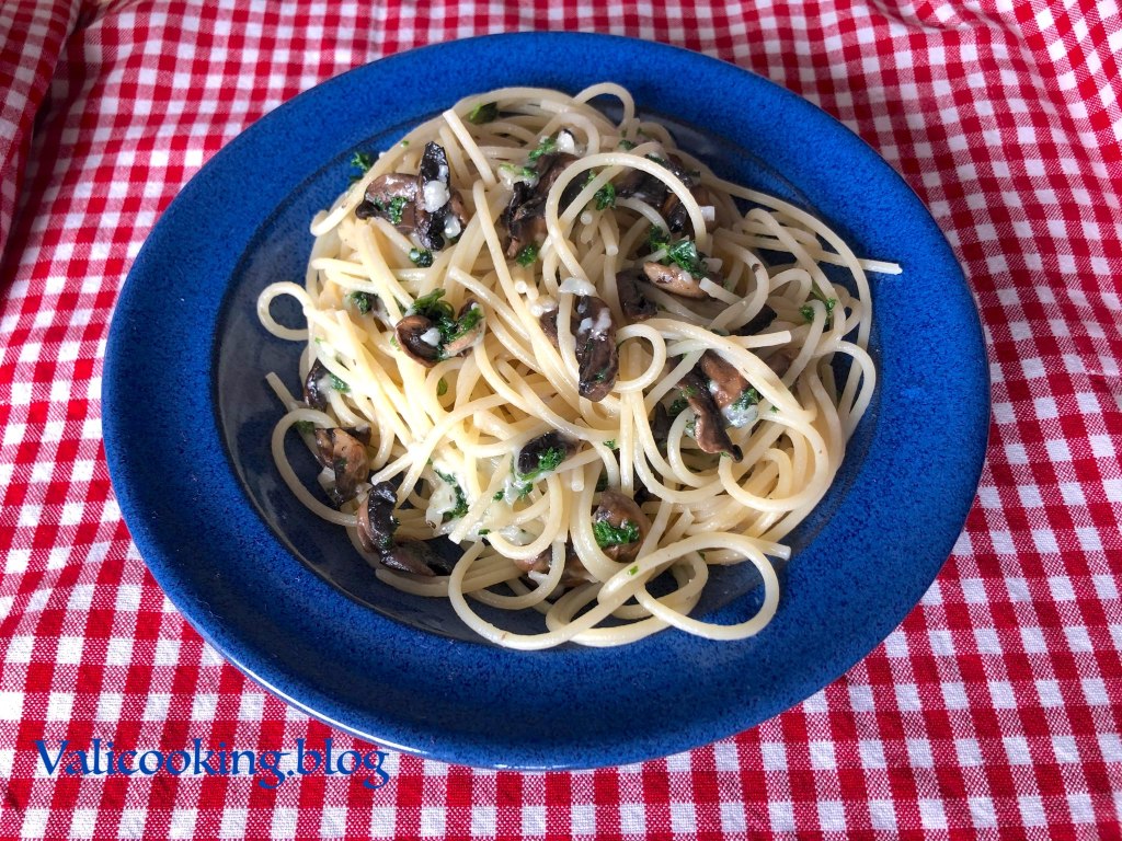 Pasta with champignons